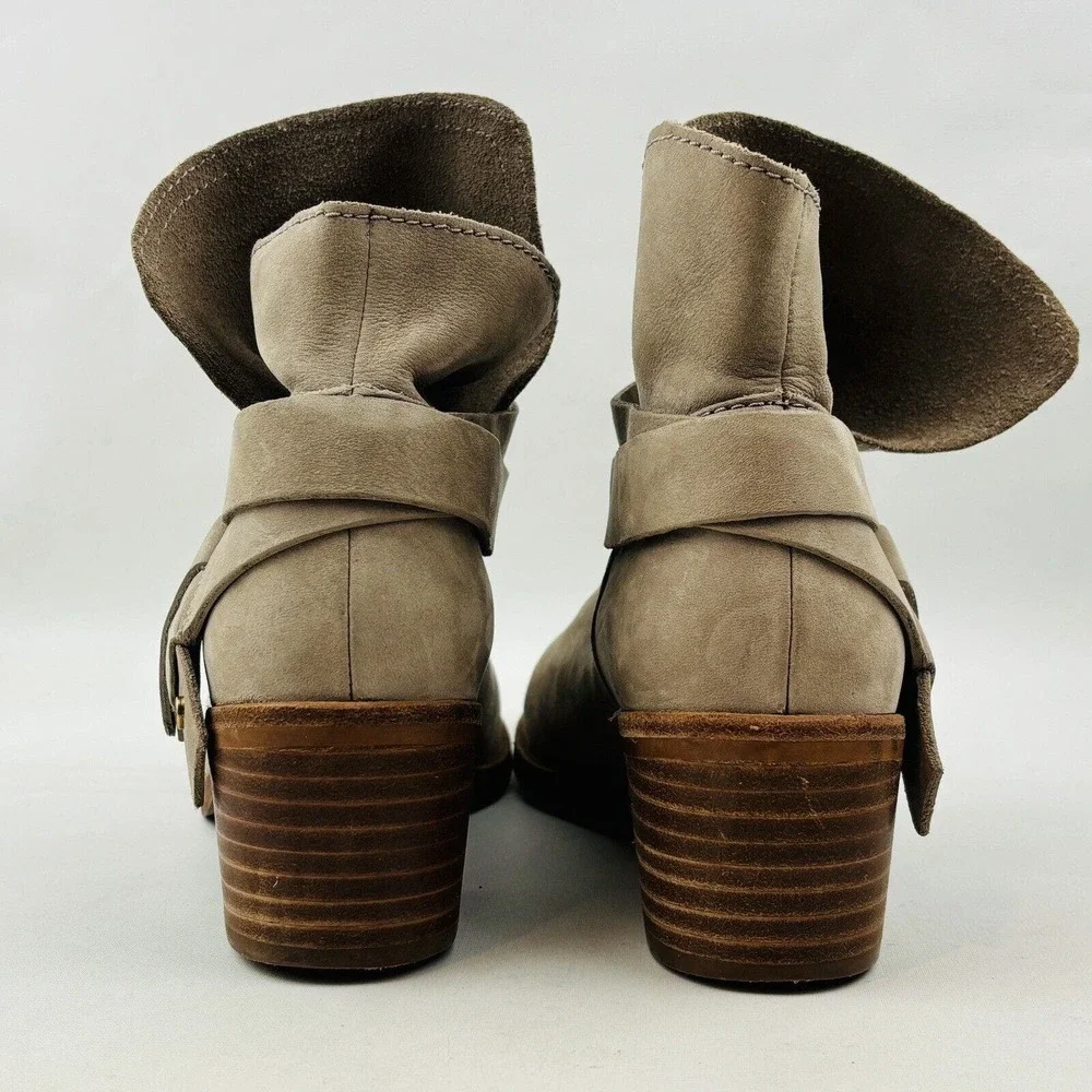 Womens 6 UGG Elora Ankle Boot Sahara Taupe Suede Leather‎ Slip On Boots